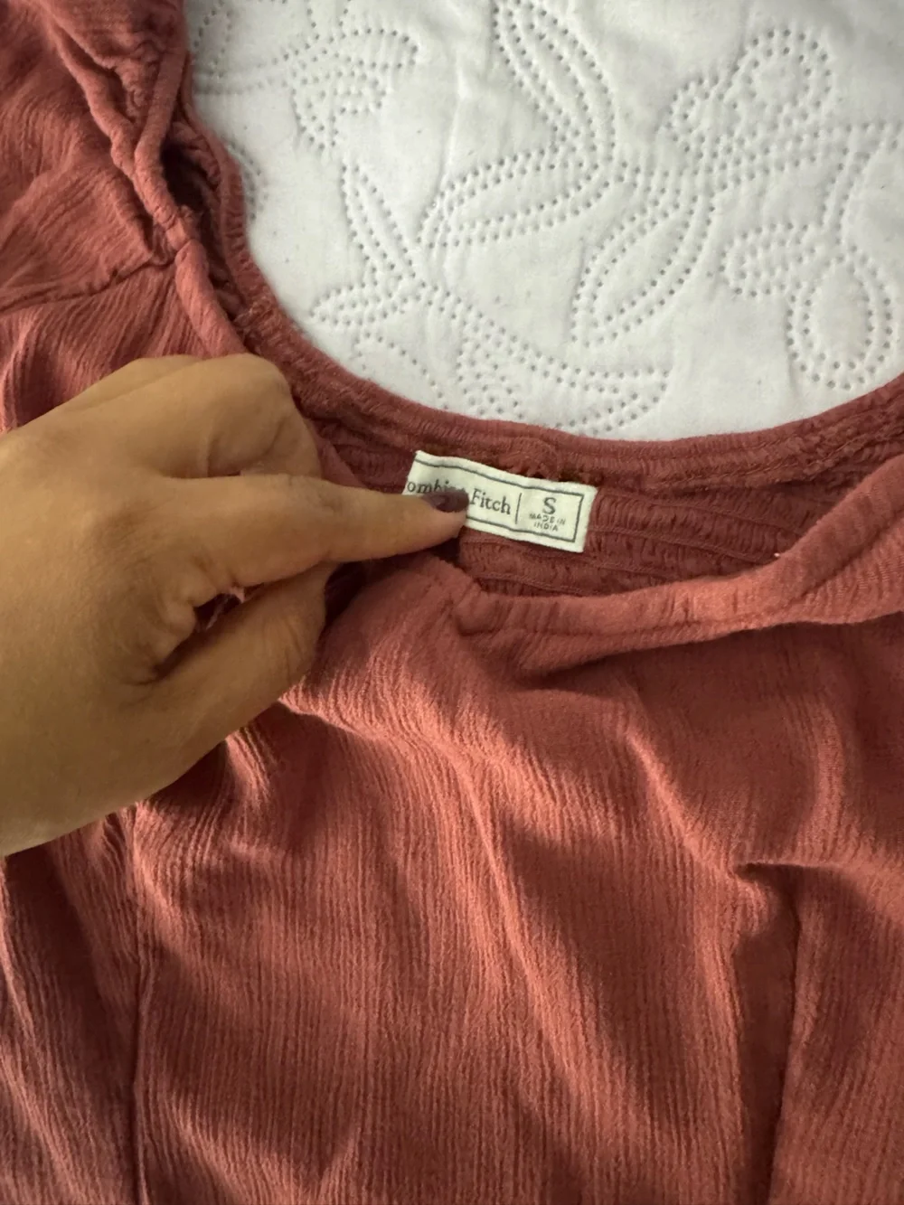Abercrombie & Fitch lightweight textured